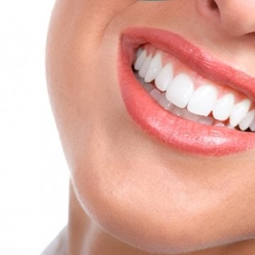 What is the Difference between Emax Crowns and Zirconium Crowns?