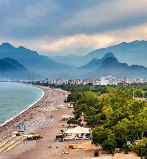 Your Guide to a Dental Holiday in Turkey: Enjoy and Heal