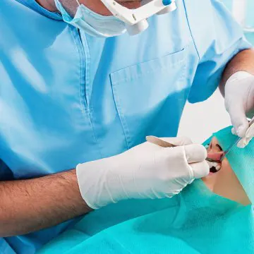 Expert Oral Surgery in Turkey: Your Dental Solution